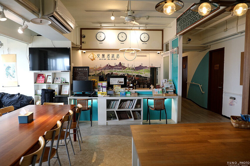 嘉義市西區安蘭居旅店|180度超廣視野俯瞰嘉義市景(嘉義火車站高CP值青年旅館住宿推薦)