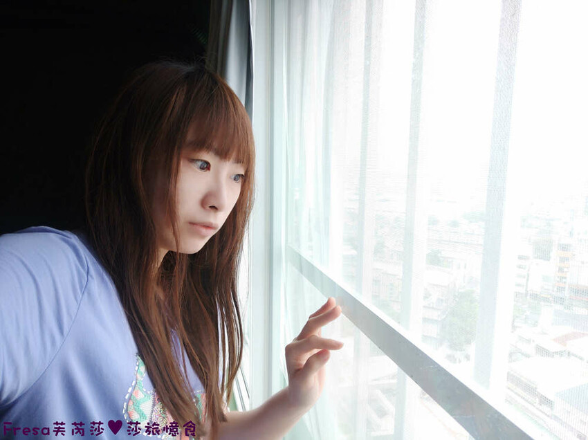 嘉義飯店【安蘭居旅店】高樓遠眺火車的優雅設計系!還有背包客房專屬客廳廚房│嘉義火車站│洗烘衣機│嘉義青旅 - Fresa芙芮莎♥莎旅憶食