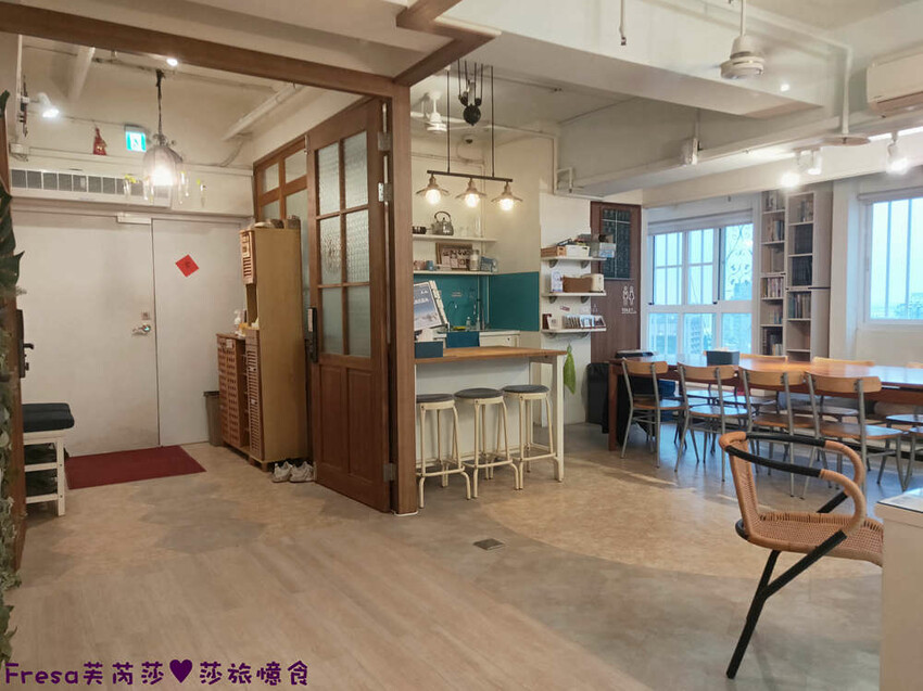嘉義飯店【安蘭居旅店】高樓遠眺火車的優雅設計系!還有背包客房專屬客廳廚房│嘉義火車站│洗烘衣機│嘉義青旅 - Fresa芙芮莎♥莎旅憶食