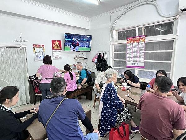 基隆老麵店【稻香軒】餐點好吃，推薦給不趕時間的朋友。