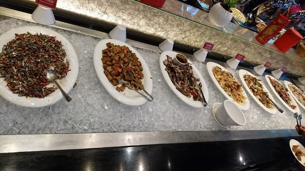 千葉火鍋(大昌尊爵館)：高雄~千葉火鍋(大昌尊爵館)~吃到飽火鍋餐廳~