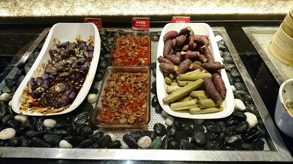 千葉火鍋(大昌尊爵館)：高雄~千葉火鍋(大昌尊爵館)~吃到飽火鍋餐廳~