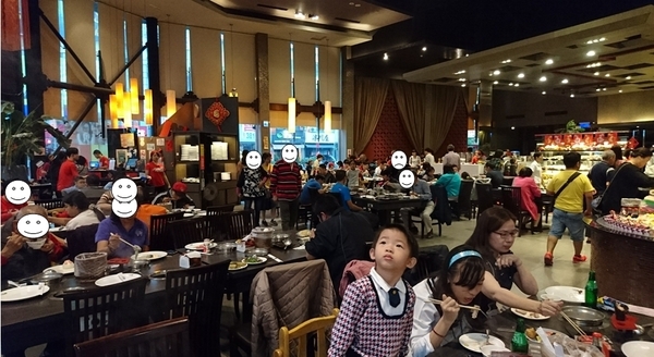千葉火鍋(大昌尊爵館)：高雄~千葉火鍋(大昌尊爵館)~吃到飽火鍋餐廳~
