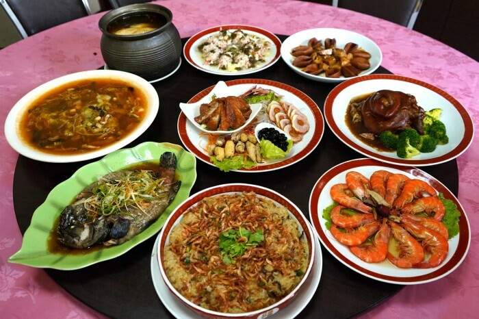 台中科博館美食推薦「飽閤醉酒店」四人餐豪華五層海鮮塔1000元