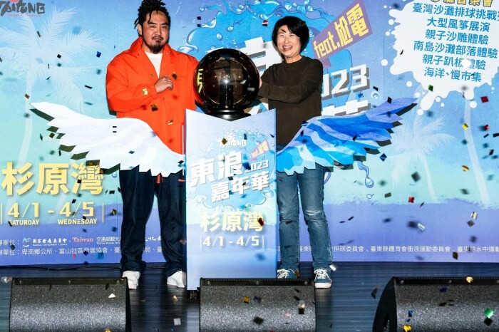 台中科博館美食推薦「飽閤醉酒店」四人餐豪華五層海鮮塔1000元