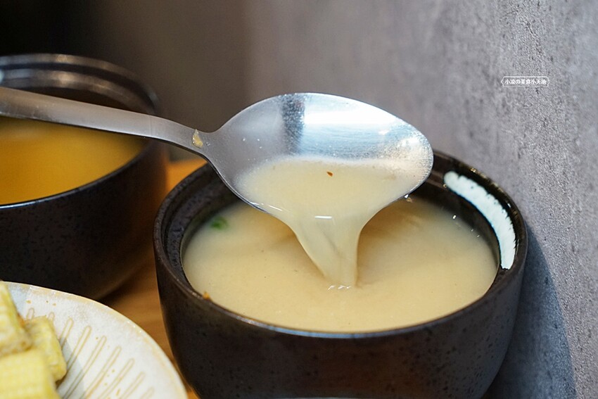 新開幕!!益民一中商圈手炒熟成咖哩、烏龍麵,內用免費升等套餐,還可免費加飯,且無服務費!!