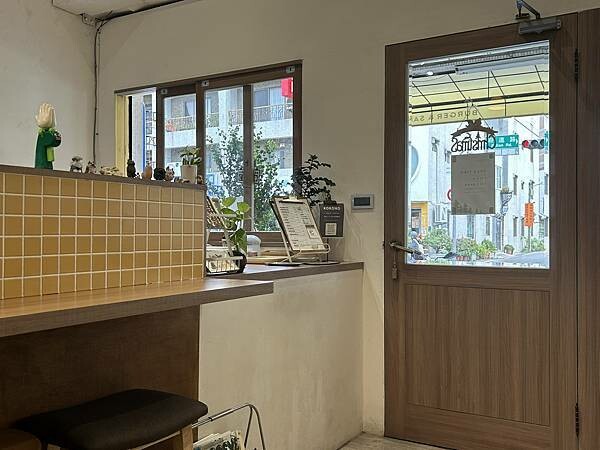 台南市東區【台南東區】KOKOMO 三明治漢堡~小小可愛的日式漢堡三明治專賣店。