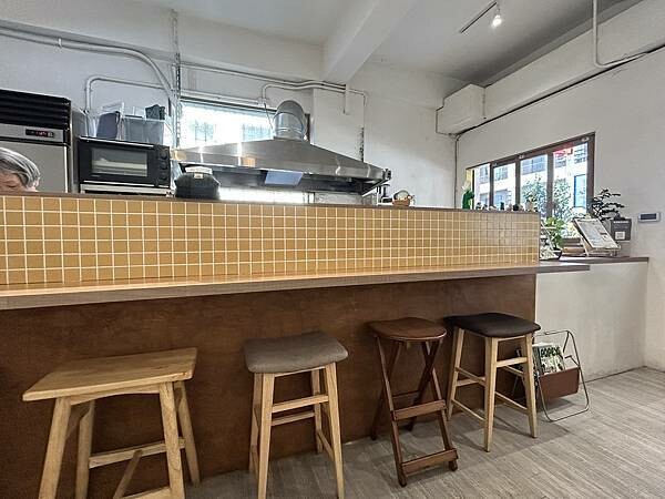 台南市東區【台南東區】KOKOMO 三明治漢堡~小小可愛的日式漢堡三明治專賣店。