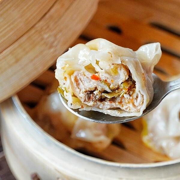 LINE_ALBUM_金家餛飩 二傻夫婦_230225_2.jpg