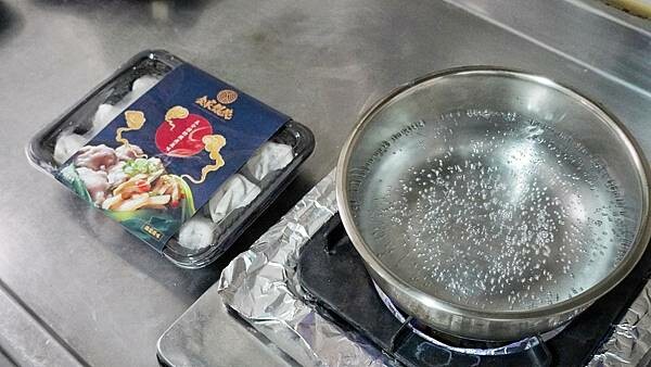 LINE_ALBUM_金家餛飩 二傻夫婦_230225_37.jpg