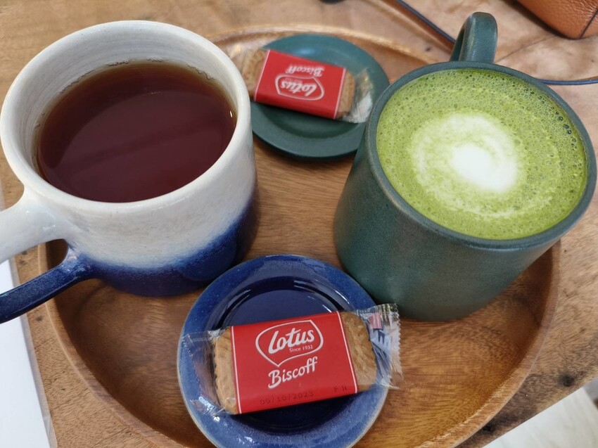 59027.jpg - 【台北.中山站】不限時寵物友善咖啡廳推薦。一間書店。隱身在青年旅館內一個採光超棒的咖啡廳