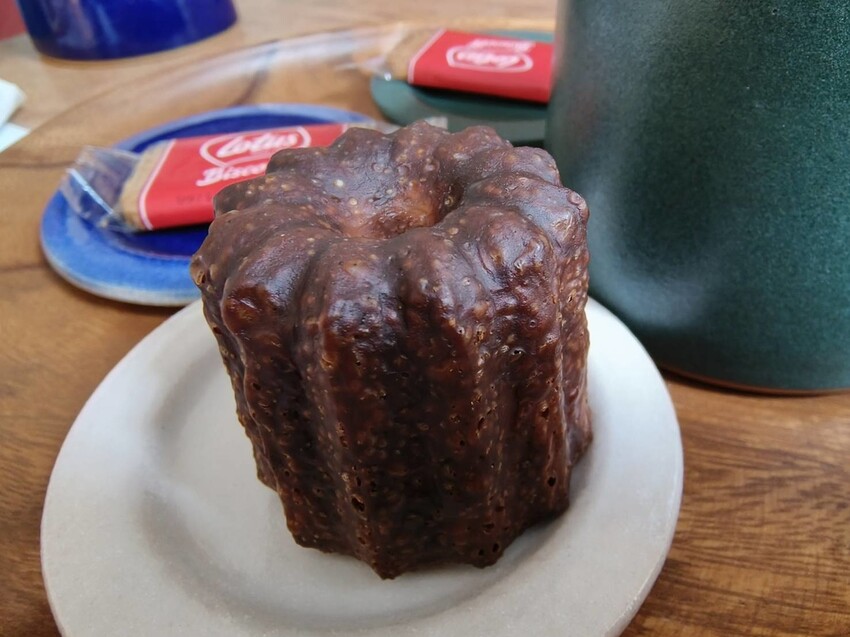 59026.jpg - 【台北.中山站】不限時寵物友善咖啡廳推薦。一間書店。隱身在青年旅館內一個採光超棒的咖啡廳