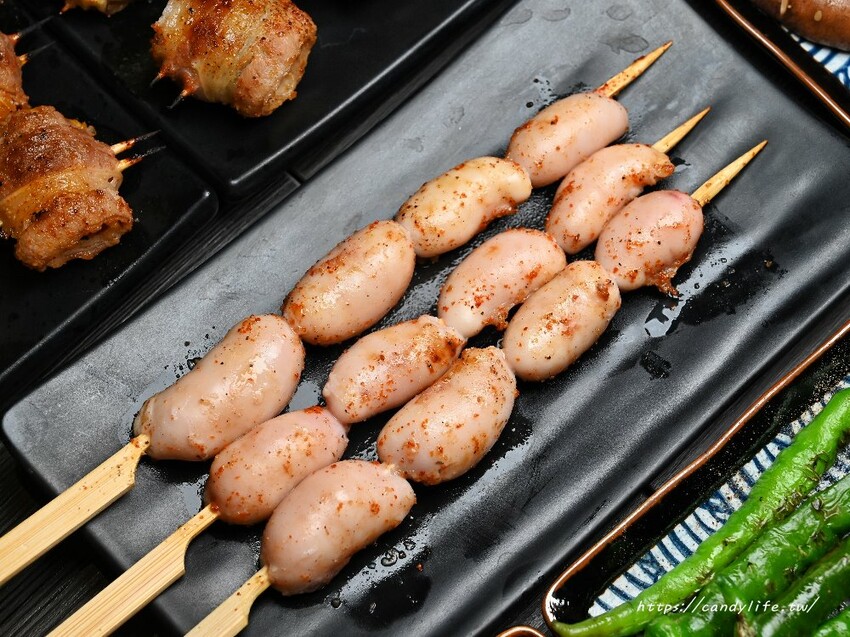 初海食堂｜台中厲害深夜食堂，純炭火直烤帝王蟹、龍蝦，生日壽星再送烤松葉蟹腳，台中碳烤海鮮推薦～