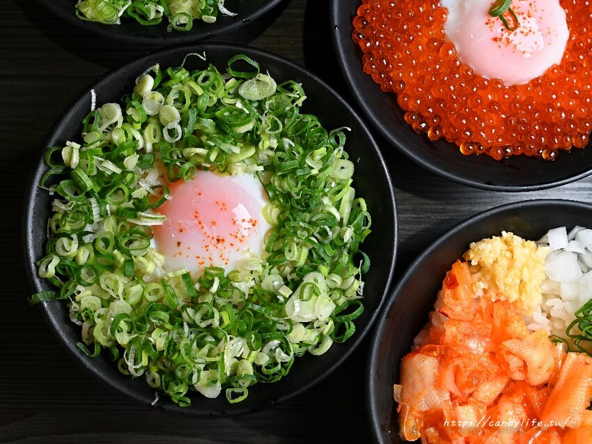 初海食堂｜台中厲害深夜食堂，純炭火直烤帝王蟹、龍蝦，生日壽星再送烤松葉蟹腳，台中碳烤海鮮推薦～