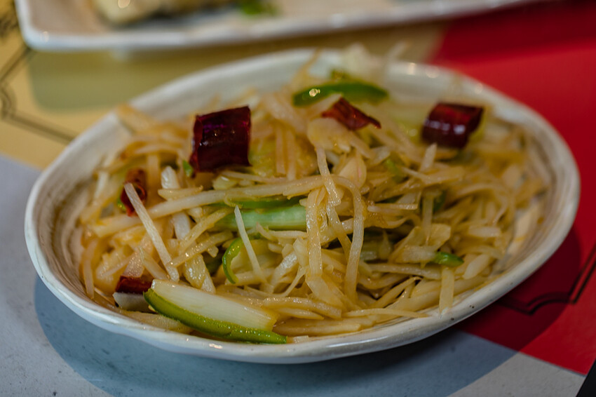左營創意美食 x 麻辣鮮香 肥碩甜美創意蛙料理 潮流蛙鍋拌粉拌飯 宵夜歡飲的好去處-爆爆蛙 - 高雄旅遊王