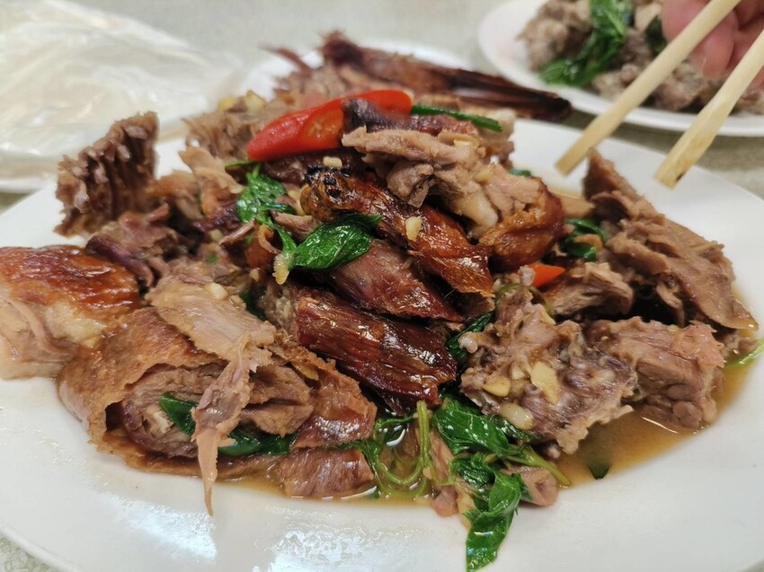 59906.jpg - 【基隆】大武崙海灘美食推薦。陳平良烤鴨美味的一鴨六吃來自馬祖的海鮮佛手+海螺+鰻魚 59906.jpg - 【基隆】大武崙海灘美食推薦。陳平良烤鴨美味的一鴨六吃來自馬祖的海鮮佛手+海螺+鰻魚