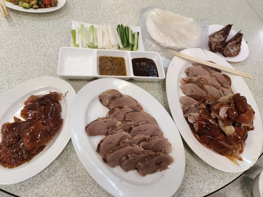 60707.jpg - 【基隆】大武崙海灘美食推薦。陳平良烤鴨美味的一鴨六吃來自馬祖的海鮮佛手+海螺+鰻魚 60707.jpg - 【基隆】大武崙海灘美食推薦。陳平良烤鴨美味的一鴨六吃來自馬祖的海鮮佛手+海螺+鰻魚