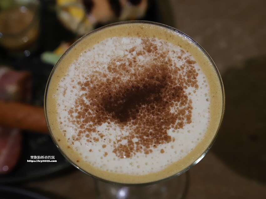 高雄咖啡廳 新銳咖啡高雄鼎中店 與朋友盡情暢談相聚的深夜咖啡廳