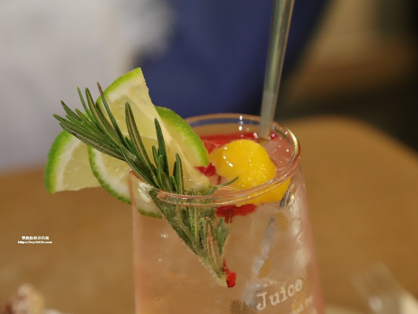 高雄咖啡廳 新銳咖啡高雄鼎中店 與朋友盡情暢談相聚的深夜咖啡廳