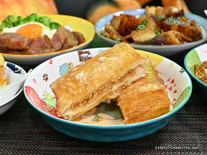 米克C房｜台中隱藏版寵物友善港式特色料理，餐點道道令人驚豔，還有毛小孩料理～