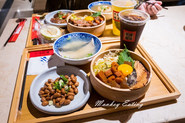 【台中北區】中港路邊｜古早味台式丼飯，經典滷豬腳、爌肉、肉燥飯。中友百貨美食推薦 - 貪吃猴的幻想