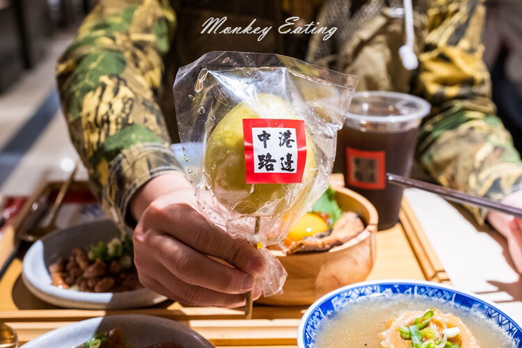 【台中北區】中港路邊｜古早味台式丼飯，經典滷豬腳、爌肉、肉燥飯。中友百貨美食推薦 - 貪吃猴的幻想