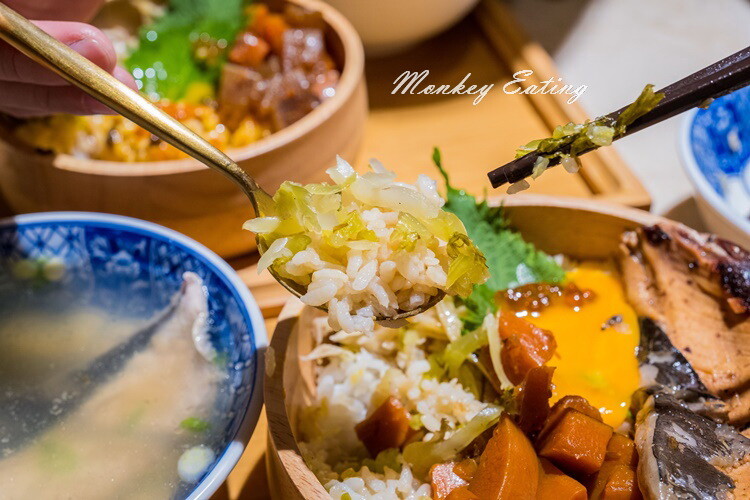 【台中北區】中港路邊｜古早味台式丼飯，經典滷豬腳、爌肉、肉燥飯。中友百貨美食推薦 - 貪吃猴的幻想