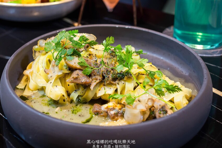 高雄前鎮︱BarKao Kaohsiung　約會首選！！絕美高格調３６０°環景高空酒吧，料理、調酒道道精彩！！