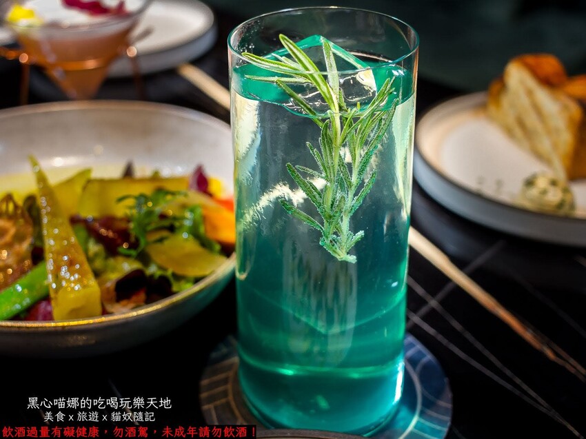 高雄前鎮︱BarKao Kaohsiung　約會首選！！絕美高格調３６０°環景高空酒吧，料理、調酒道道精彩！！