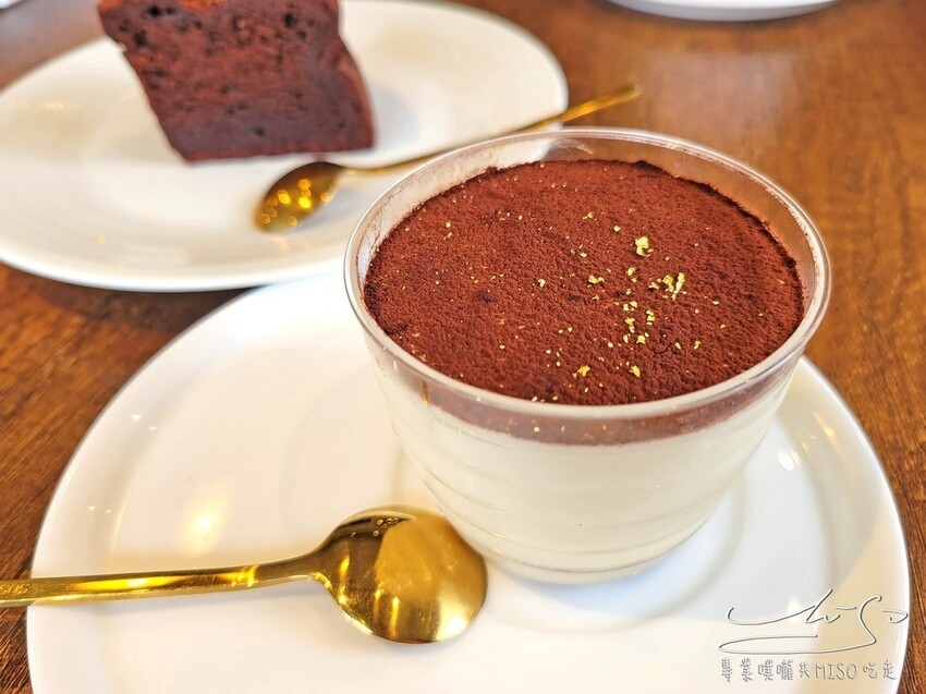 【松山區咖啡廳】Main Mano 曼瑪儂 ➤ 日本超人氣麵包店!Boulangerie et café 不只麵包好吃,餐點也一級棒