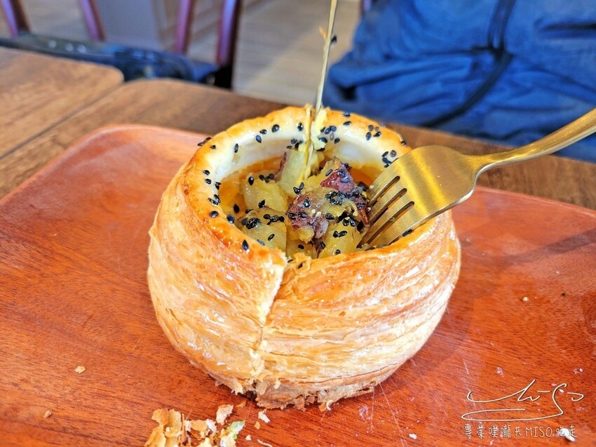 【松山區咖啡廳】Main Mano 曼瑪儂 ➤ 日本超人氣麵包店!Boulangerie et café 不只麵包好吃,餐點也一級棒