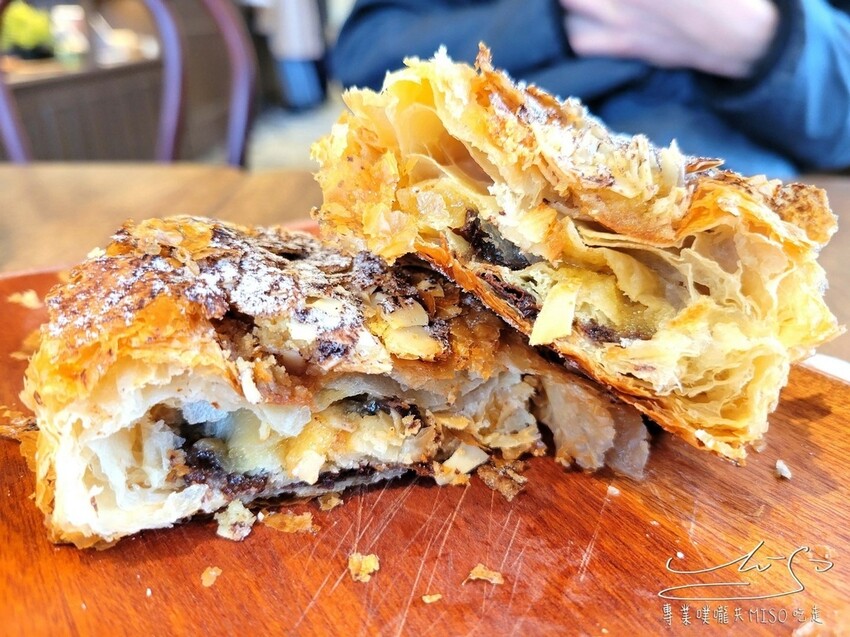 【松山區咖啡廳】Main Mano 曼瑪儂 ➤ 日本超人氣麵包店!Boulangerie et café 不只麵包好吃,餐點也一級棒