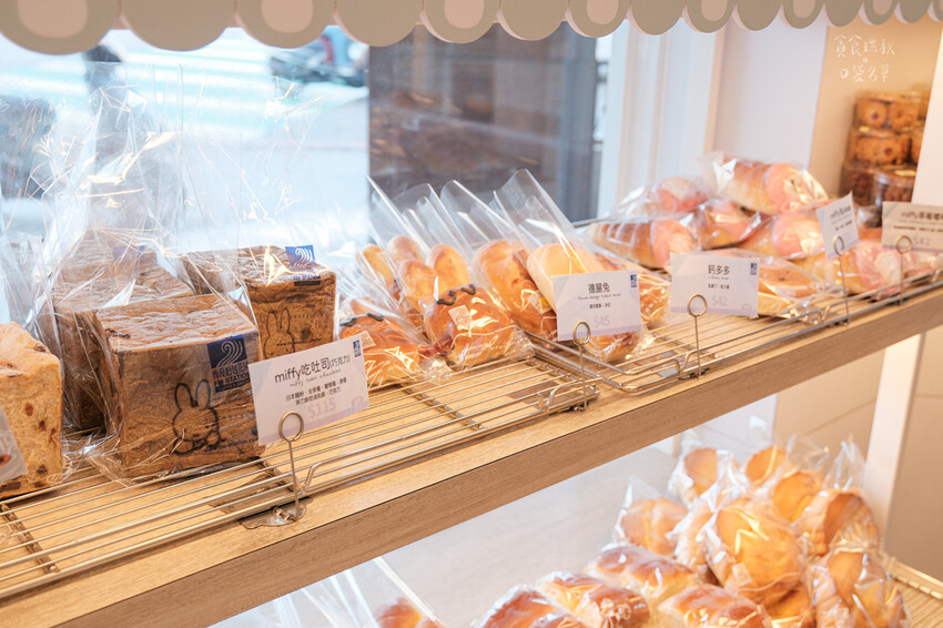 台中南屯｜與miffy聯名太可愛！各種miffy造型麵包蛋糕