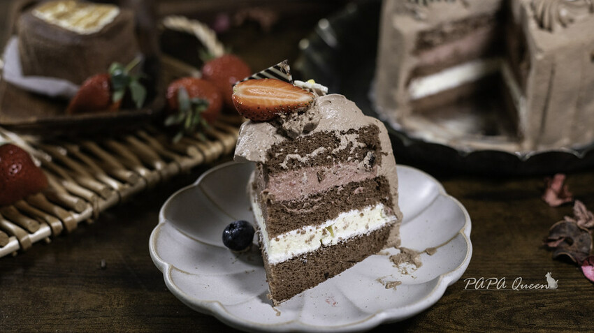 台中 2023 母親節蛋糕 預購｜馥漫麵包花園 FM STATION 期間限定『橡個女孩』濃醇巧克力蛋糕甜蜜過節