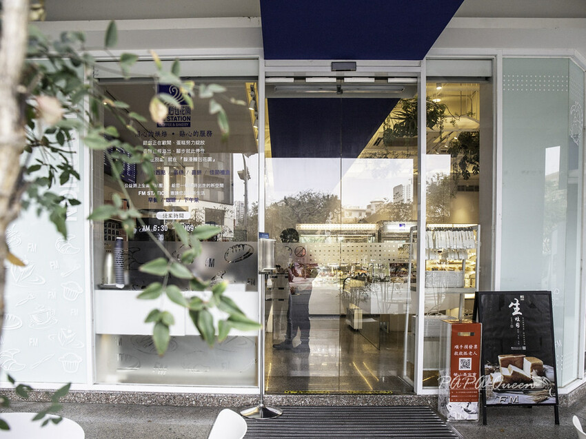 台中 2023 母親節蛋糕 預購｜馥漫麵包花園 FM STATION 期間限定『橡個女孩』濃醇巧克力蛋糕甜蜜過節