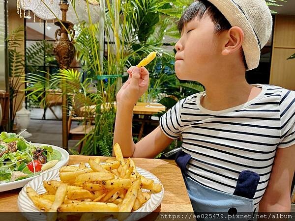 台中‧逢甲住宿推薦 星享道酒店集團 享得道 Hotel ln Joy hotel & 沐青餐廳,好吃好放鬆住宿推薦~