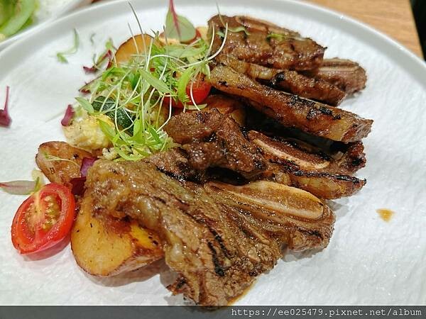 台中‧逢甲住宿推薦 星享道酒店集團 享得道 Hotel ln Joy hotel & 沐青餐廳,好吃好放鬆住宿推薦~