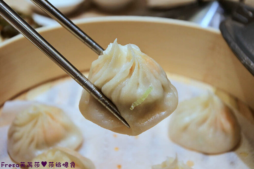 台南聚餐【漢來上海湯包】湯包蒸點生煎湯包超熱門必點！圓桌長桌聚會用餐人氣餐廳│台南店│南紡購物中心│東