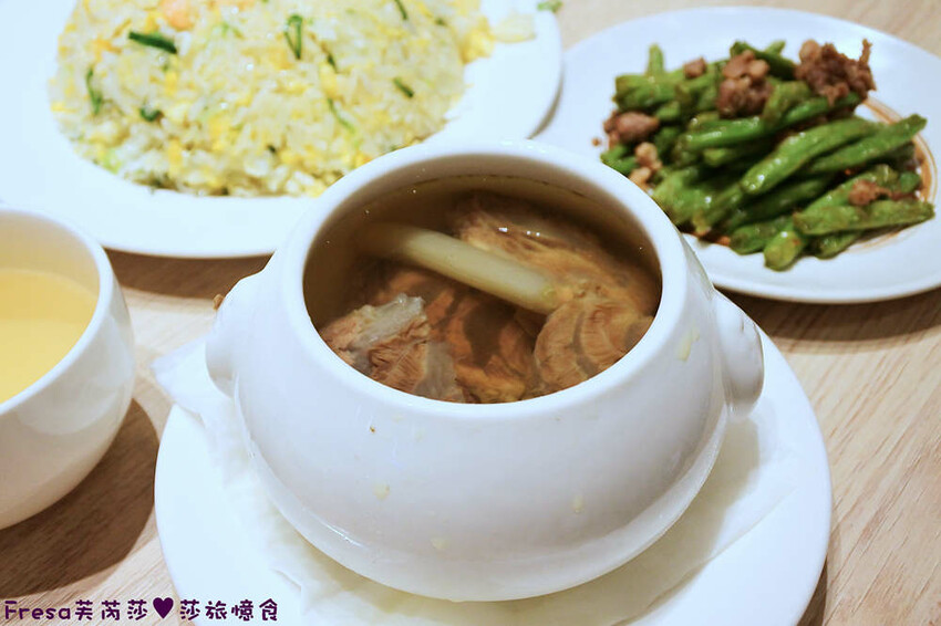 台南聚餐【漢來上海湯包】湯包蒸點生煎湯包超熱門必點！圓桌長桌聚會用餐人氣餐廳│台南店│南紡購物中心│東