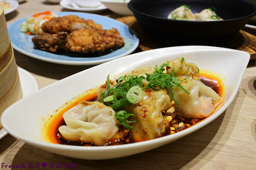 台南聚餐【漢來上海湯包】湯包蒸點生煎湯包超熱門必點！圓桌長桌聚會用餐人氣餐廳│台南店│南紡購物中心│東