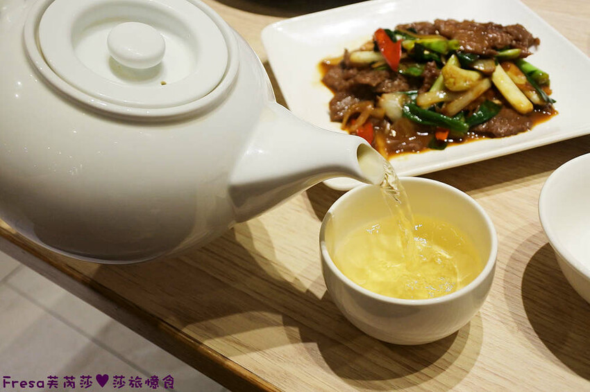 台南聚餐【漢來上海湯包】湯包蒸點生煎湯包超熱門必點！圓桌長桌聚會用餐人氣餐廳│台南店│南紡購物中心│東