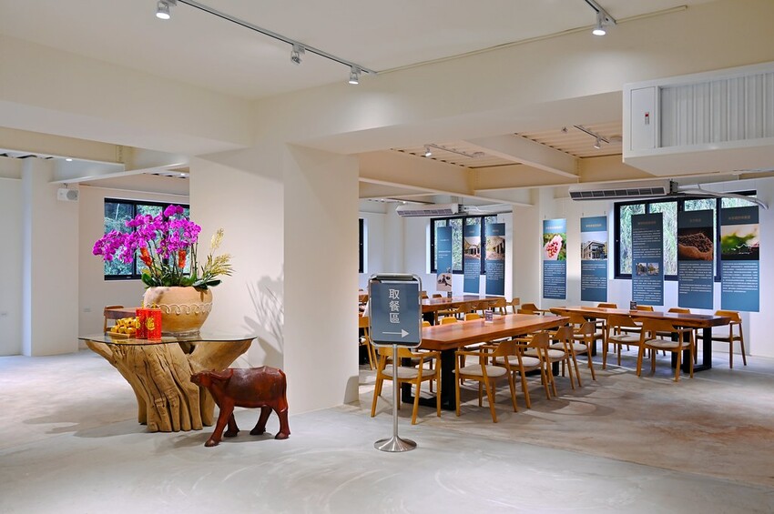 南投豪華莊園森林系咖啡館 南投親子景點 南投約會餐廳推薦_台灣惠蓀咖啡埔里品牌館