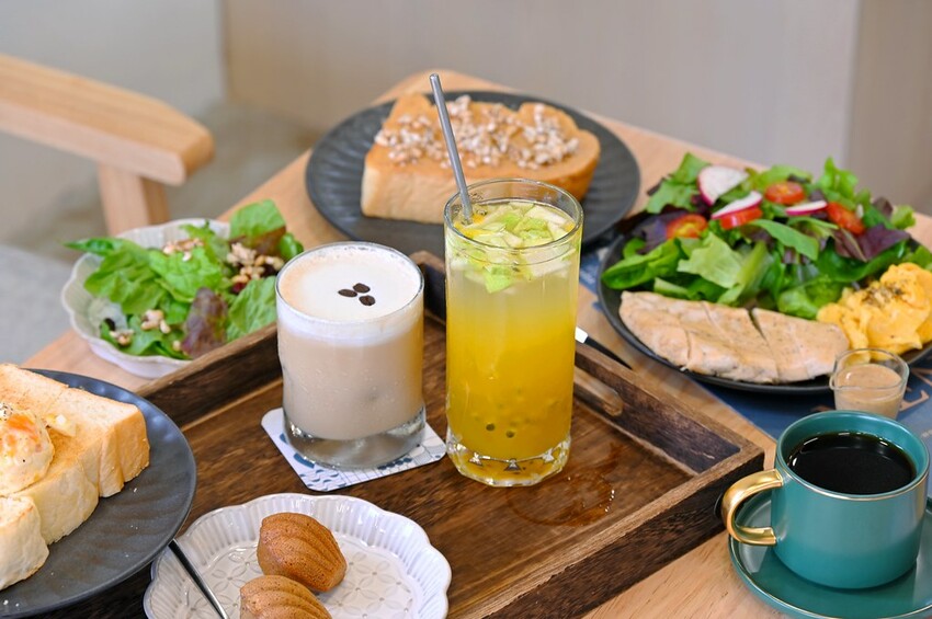 南投豪華莊園森林系咖啡館 南投親子景點 南投約會餐廳推薦_台灣惠蓀咖啡埔里品牌館