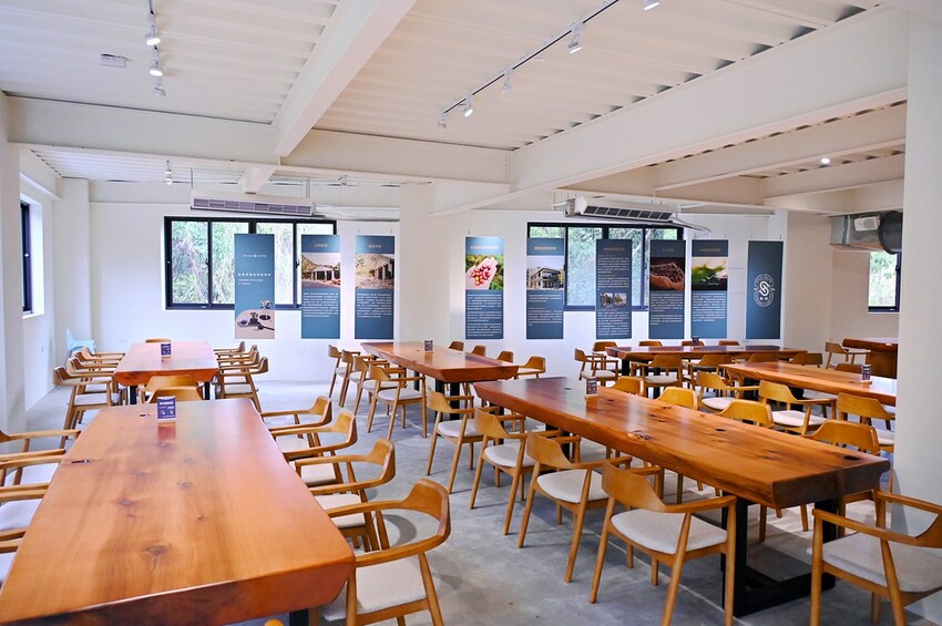 南投豪華莊園森林系咖啡館 南投親子景點 南投約會餐廳推薦_台灣惠蓀咖啡埔里品牌館