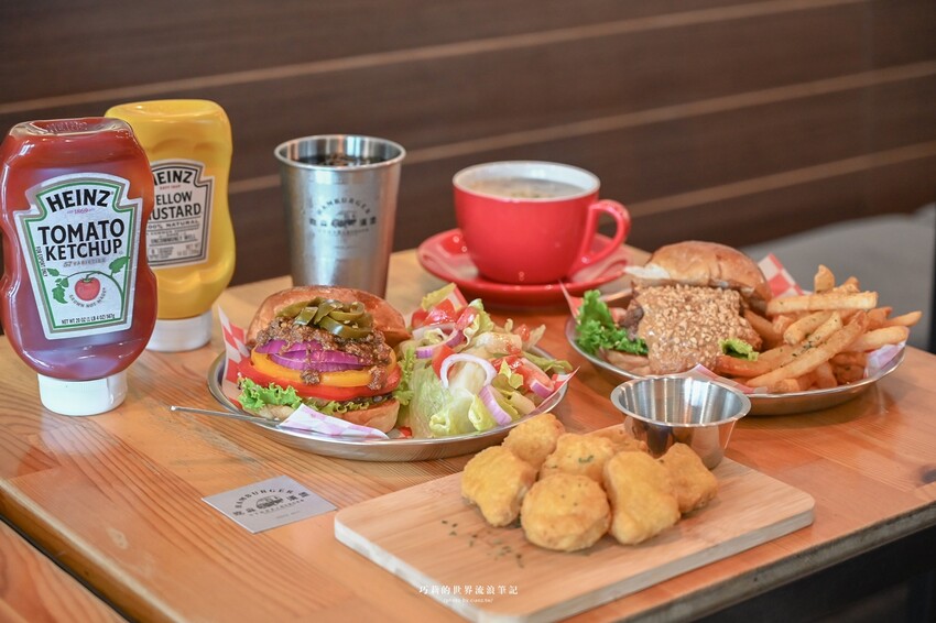 台中美式漢堡現點現做juicy會滴汁！薯條或沙拉二選一，還有無限暢飲喝到飽