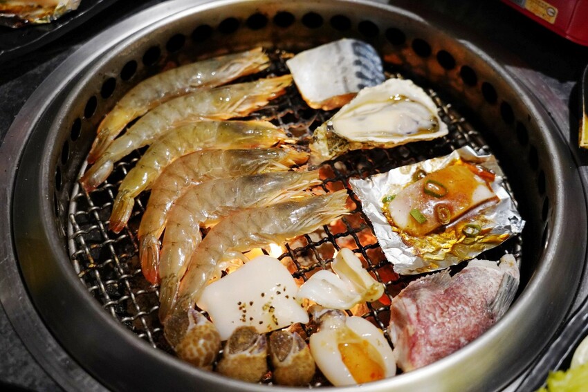 498元就能燒肉吃到飽!菜單+自助超過100種選擇,120分鐘讓你點滿,688元就有和牛、神戶牛、牛舌~