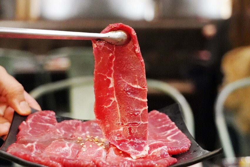 498元就能燒肉吃到飽!菜單+自助超過100種選擇,120分鐘讓你點滿,688元就有和牛、神戶牛、牛舌~