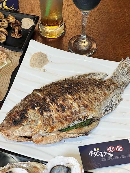 (新莊美食)燒玖。零壹串燒 / 海鮮 / 碳烤 新莊居酒屋串燒推薦 新鮮海鮮料理 比手掌大生蠔 生食級干貝 超好