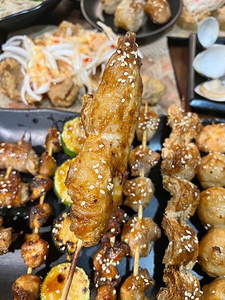 (新莊美食)燒玖。零壹串燒 / 海鮮 / 碳烤 新莊居酒屋串燒推薦 新鮮海鮮料理 比手掌大生蠔 生食級干貝 超好