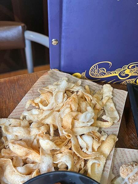 (新莊美食)燒玖。零壹串燒 / 海鮮 / 碳烤 新莊居酒屋串燒推薦 新鮮海鮮料理 比手掌大生蠔 生食級干貝 超好